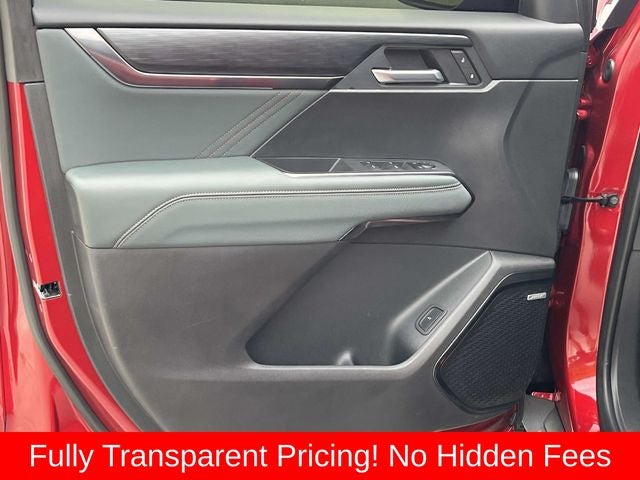 2025 GMC Acadia AT4