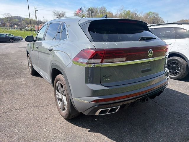 2024 Volkswagen Atlas Cross Sport 2.0T SEL R-Line