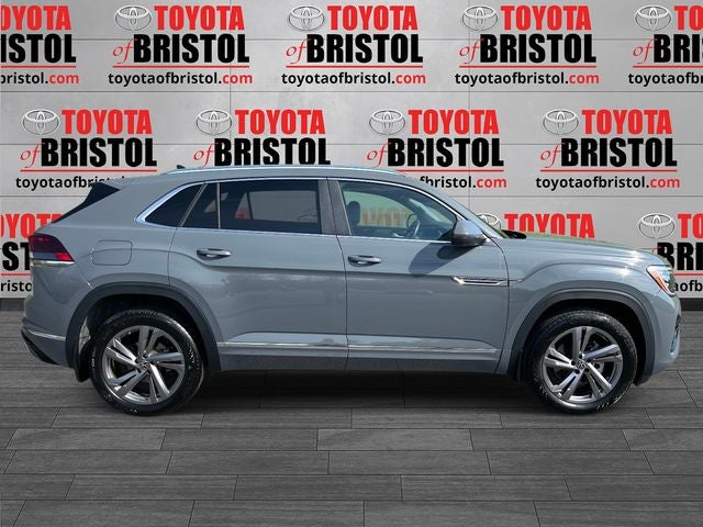 2024 Volkswagen Atlas Cross Sport 2.0T SEL R-Line