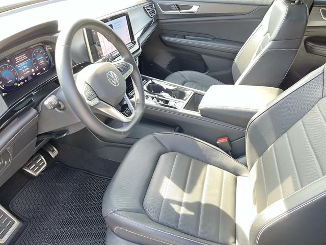 2024 Volkswagen Atlas Cross Sport 2.0T SEL R-Line