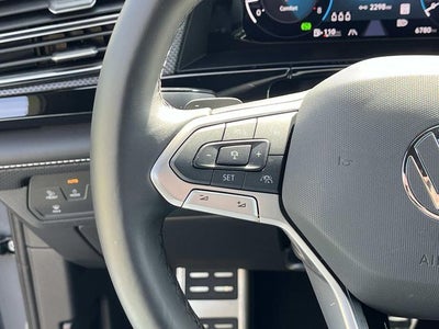 2024 Volkswagen Atlas Cross Sport 2.0T SEL R-Line