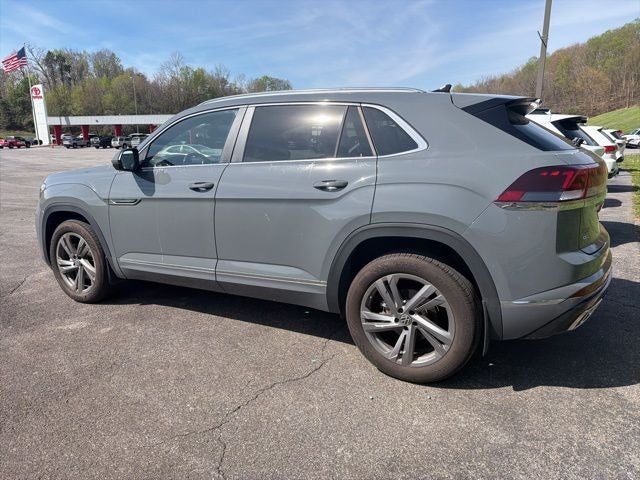 2024 Volkswagen Atlas Cross Sport 2.0T SEL R-Line