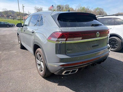2024 Volkswagen Atlas Cross Sport 2.0T SEL R-Line