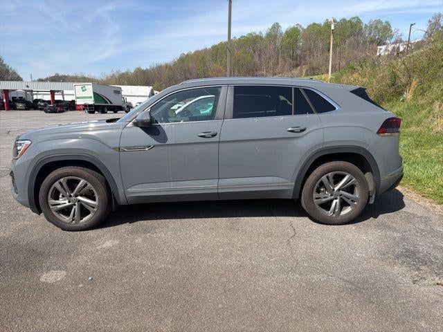 2024 Volkswagen Atlas Cross Sport 2.0T SEL R-Line