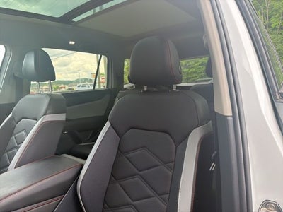 2024 Volkswagen Atlas 2.0T Peak Edition SEL