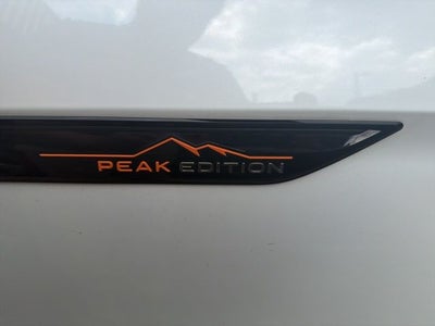 2024 Volkswagen Atlas 2.0T Peak Edition SEL