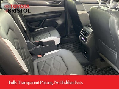 2024 Volkswagen Atlas 2.0T Peak Edition SEL