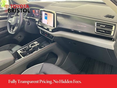 2024 Volkswagen Atlas 2.0T Peak Edition SEL