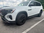 2024 Volkswagen Atlas 2.0T Peak Edition SEL