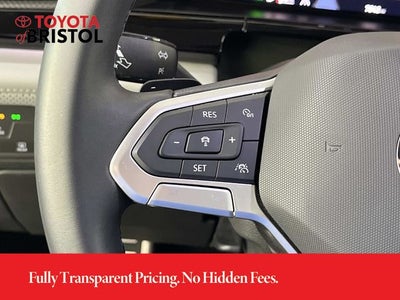 2024 Volkswagen Atlas 2.0T Peak Edition SEL