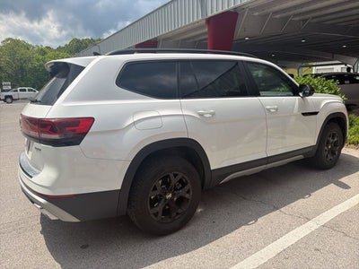 2024 Volkswagen Atlas 2.0T Peak Edition SEL