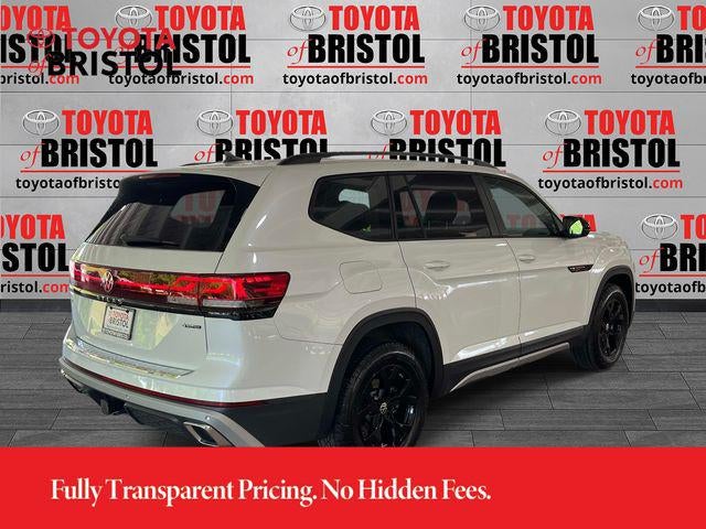 2024 Volkswagen Atlas 2.0T Peak Edition SEL