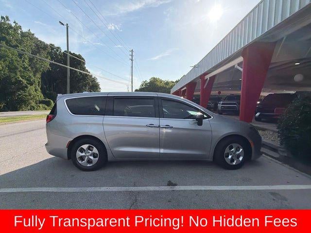 2017 Chrysler Pacifica LX