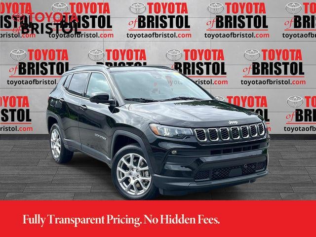 2024 Jeep Compass Latitude Lux