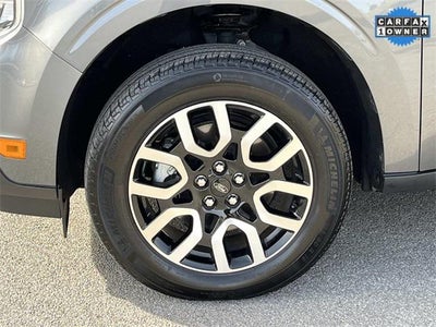 2023 Ford Maverick Lariat