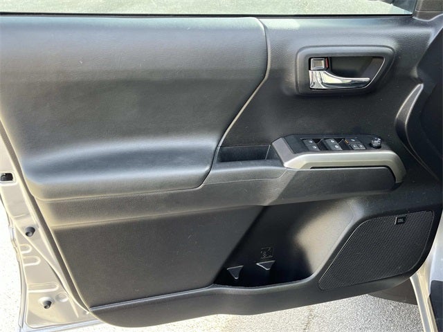 2020 Toyota Tacoma Limited V6