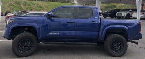 2025 Toyota Tacoma SR5 LIFTED