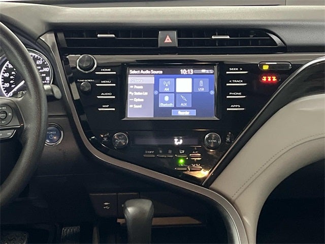 2019 Toyota Camry Hybrid LE