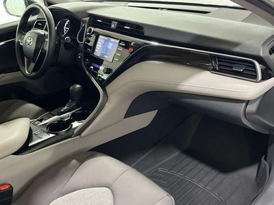 2019 Toyota Camry Hybrid LE