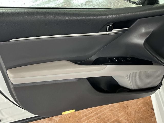 2019 Toyota Camry Hybrid LE