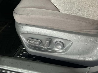 2019 Toyota Camry Hybrid LE