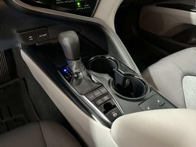 2019 Toyota Camry Hybrid LE