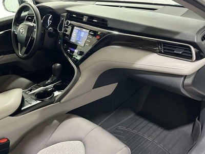 2019 Toyota Camry Hybrid LE