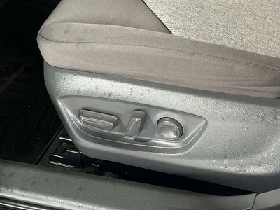 2019 Toyota Camry Hybrid LE