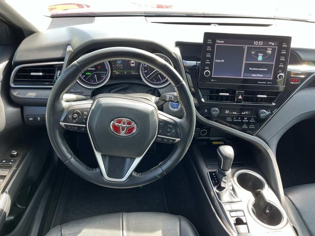 2022 Toyota Camry Hybrid XLE