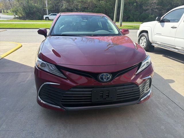 2022 Toyota Camry Hybrid XLE