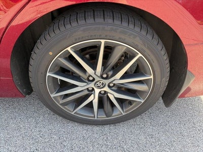 2022 Toyota Camry Hybrid XLE