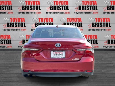 2022 Toyota Camry Hybrid XLE
