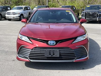 2022 Toyota Camry Hybrid XLE