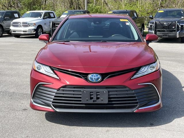 2022 Toyota Camry Hybrid XLE