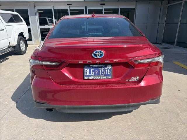 2022 Toyota Camry Hybrid XLE