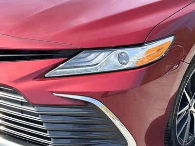 2022 Toyota Camry Hybrid XLE