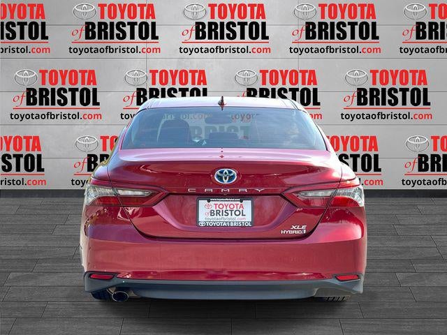2022 Toyota Camry Hybrid XLE