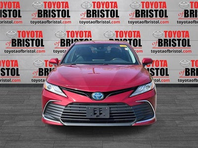 2022 Toyota Camry Hybrid XLE