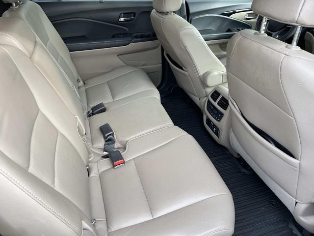 2020 Honda Pilot Touring 8 Passenger