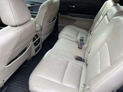 2020 Honda Pilot Touring 8 Passenger