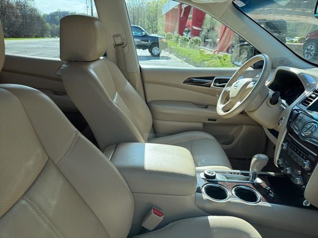 2015 Nissan Pathfinder Platinum