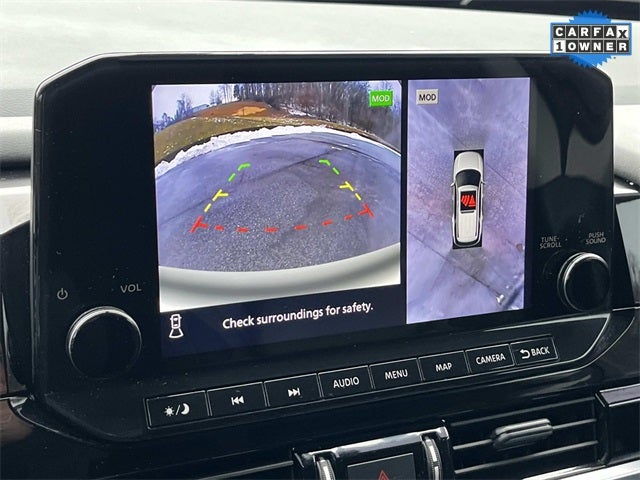 2023 Nissan Pathfinder SL