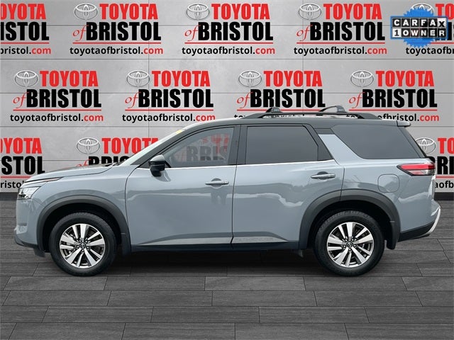 2023 Nissan Pathfinder SL