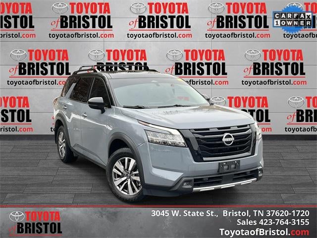 2023 Nissan Pathfinder SL