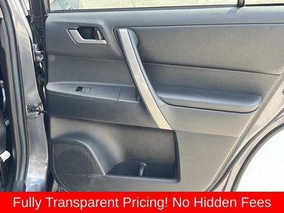2013 Toyota Highlander SE