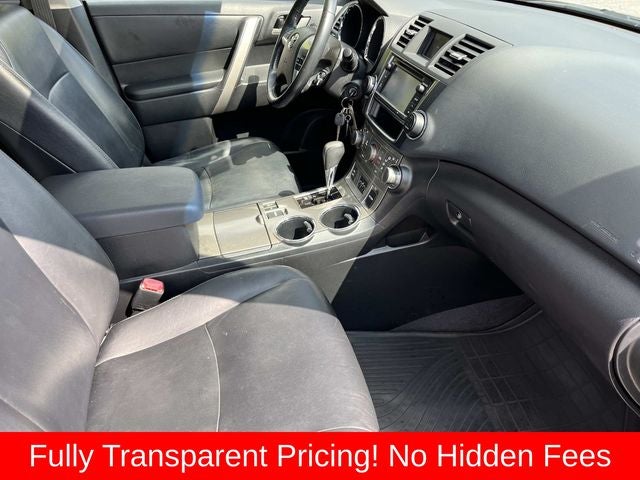 2013 Toyota Highlander SE