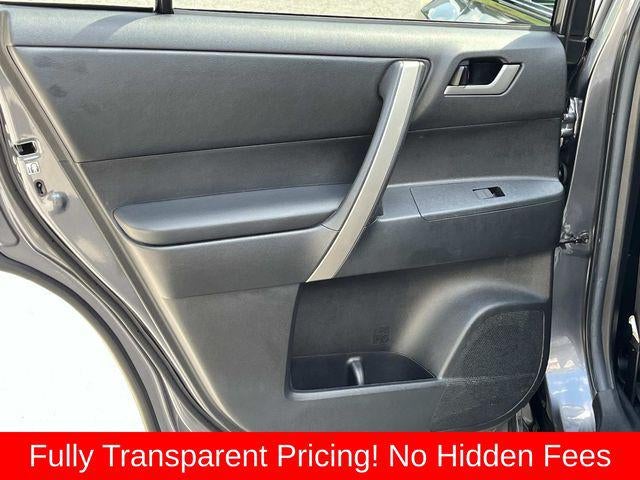 2013 Toyota Highlander SE