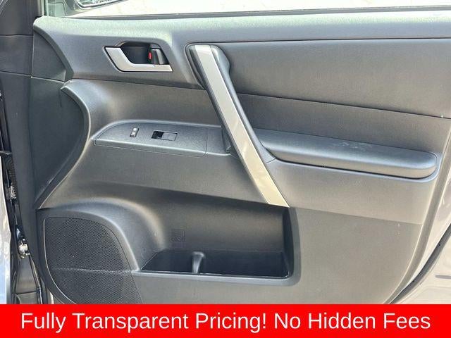 2013 Toyota Highlander SE