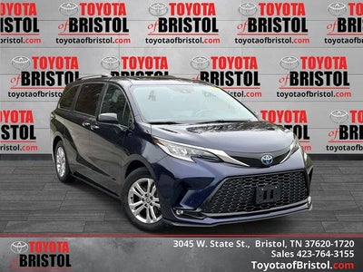 2022 Toyota Sienna XSE 7 Passenger