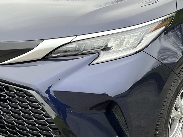 2022 Toyota Sienna XSE 7 Passenger